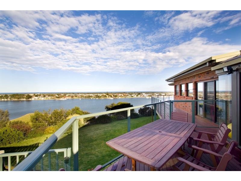 66 Creighton Street, Lakes Entrance VIC 3909