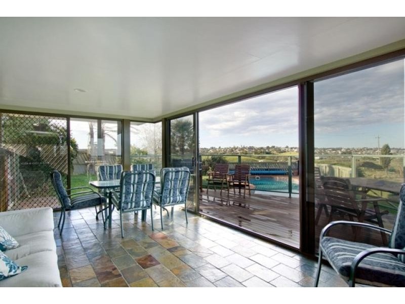 66 Creighton Street, Lakes Entrance VIC 3909