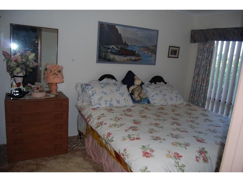 1 Clara Street, Lakes Entrance VIC 3909