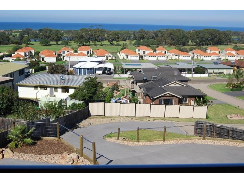 4 Moorabinda Court, Lakes Entrance VIC 3909