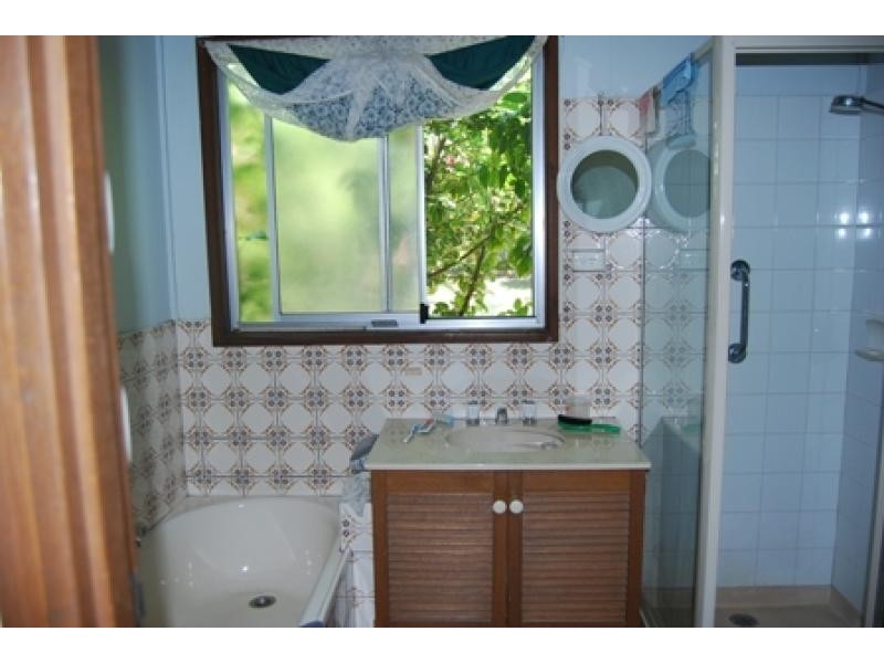 14 Lakeview Drive, Lakes Entrance VIC 3909