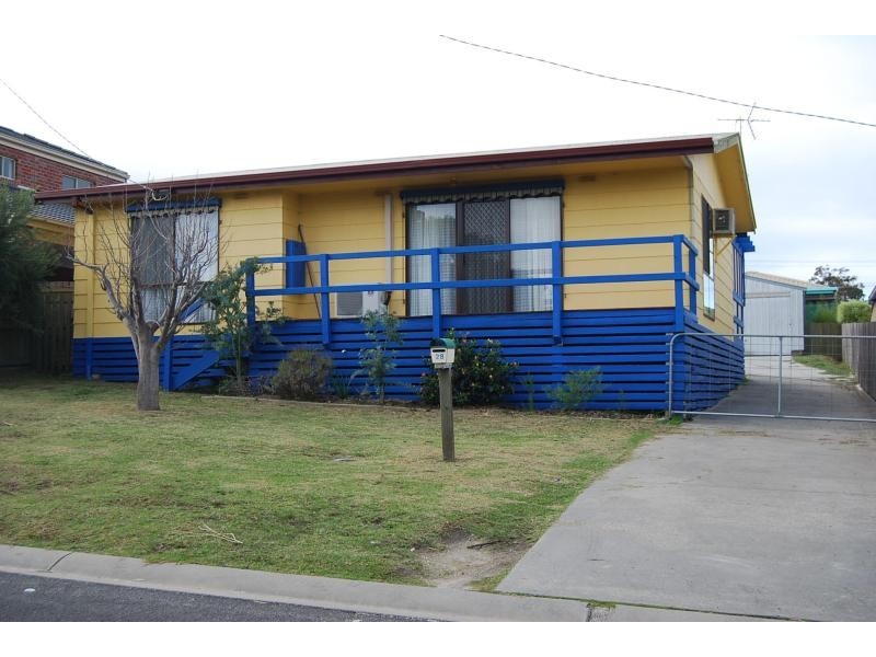 28 Panoramic Drive, Lakes Entrance VIC 3909