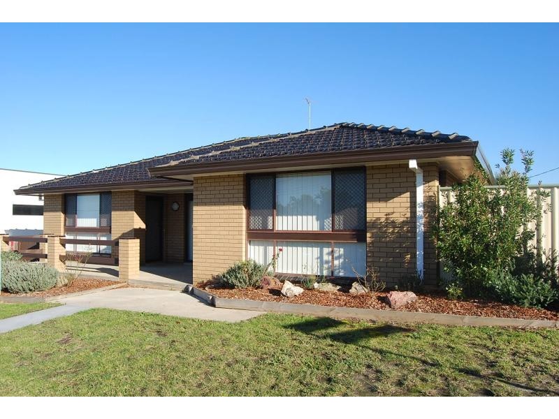 121 Myer Street, Lakes Entrance VIC 3909
