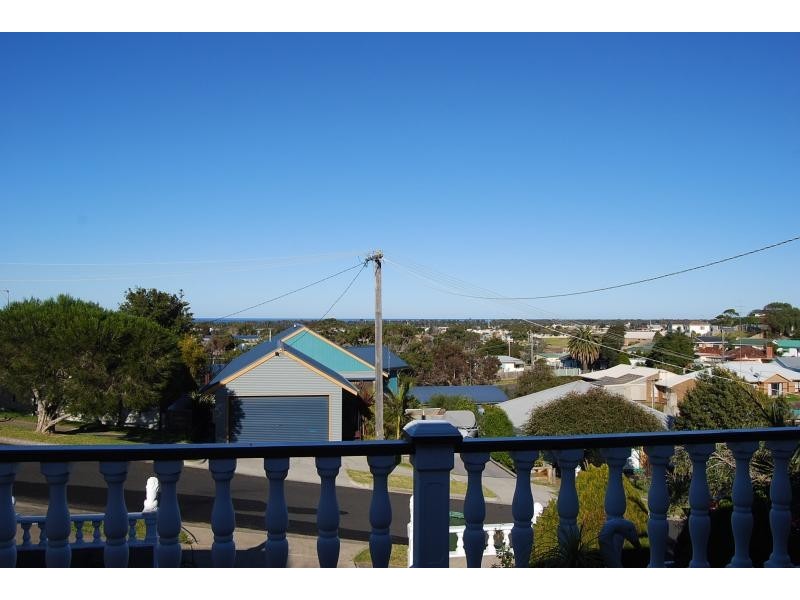 9 Sudings Road, Lakes Entrance VIC 3909