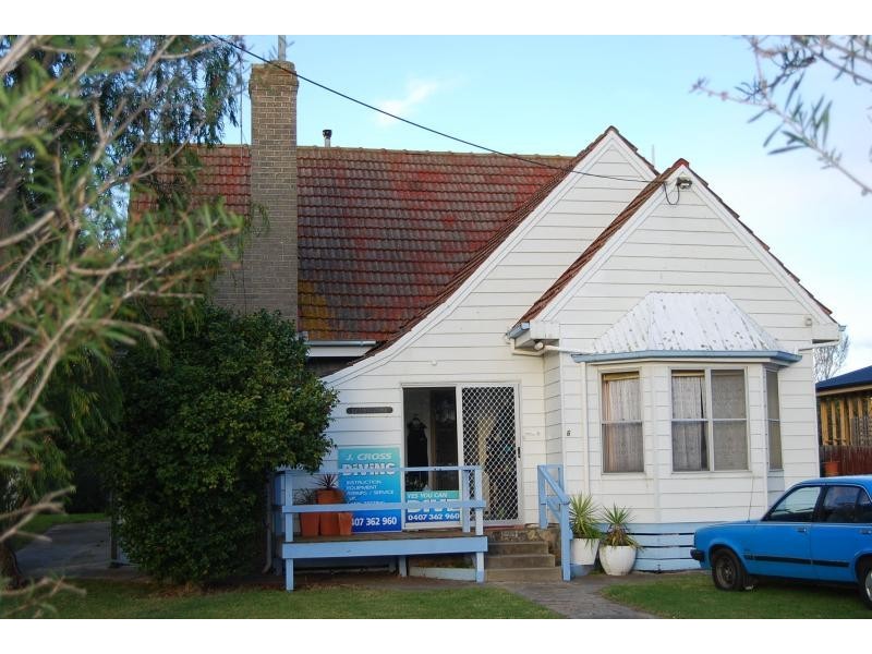 6 North Arm Avenue, Lakes Entrance VIC 3909