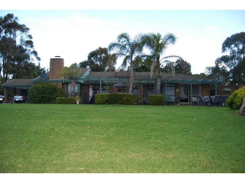 Lot 2/127 Albatross, Lakes Entrance VIC 3909