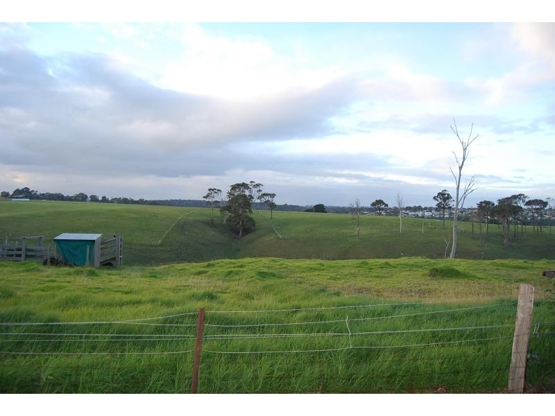 Lot 2/127 Albatross, Lakes Entrance VIC 3909