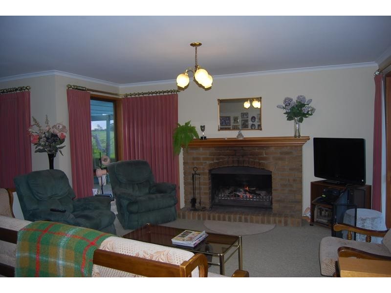 Lot 2/127 Albatross, Lakes Entrance VIC 3909