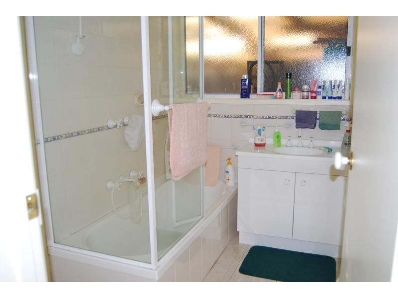 12 Panoramic Drive, Lakes Entrance VIC 3909