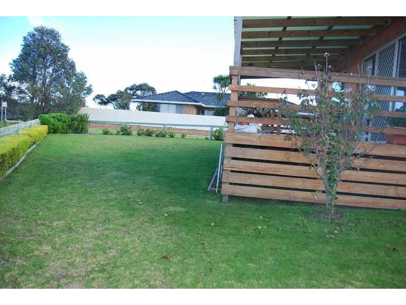 2 John Street, Lakes Entrance VIC 3909