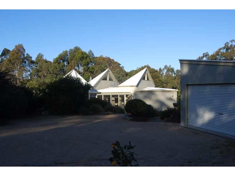 125 Nungurner Jetty Road, Lakes Entrance VIC 3909