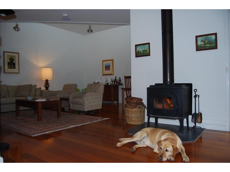 125 Nungurner Jetty Road, Lakes Entrance VIC 3909