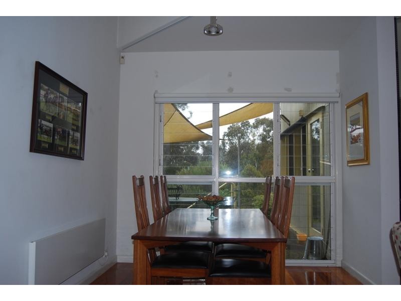 125 Nungurner Jetty Road, Lakes Entrance VIC 3909