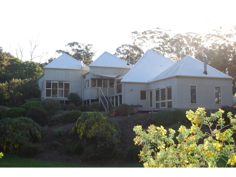 125 Nungurner Jetty Road, Lakes Entrance VIC 3909