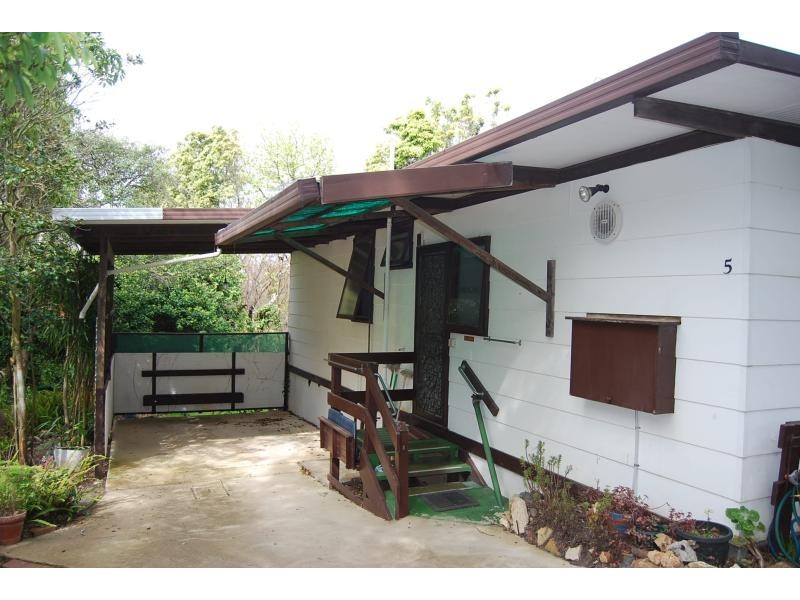 5 McRae Street, Lakes Entrance VIC 3909