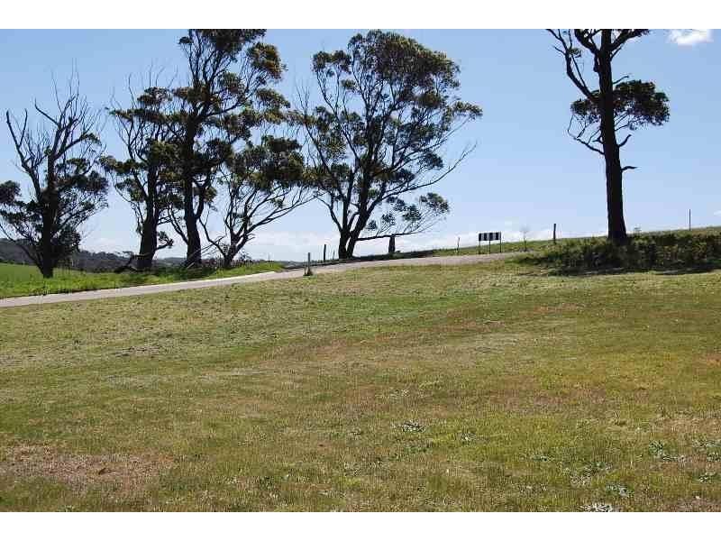 26 Warfe Drive, Lake Tyers Beach VIC 3909