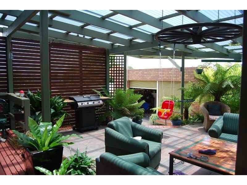 19 Periwinkle Drive, Lakes Entrance VIC 3909