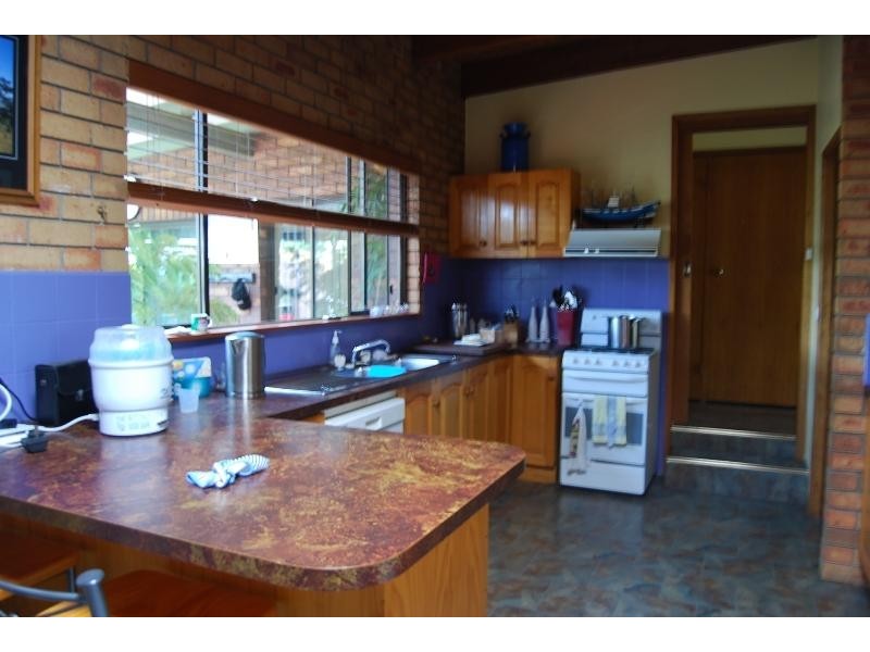 19 Periwinkle Drive, Lakes Entrance VIC 3909