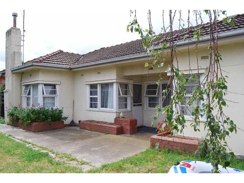 11 Staunton Street, Lakes Entrance VIC 3909