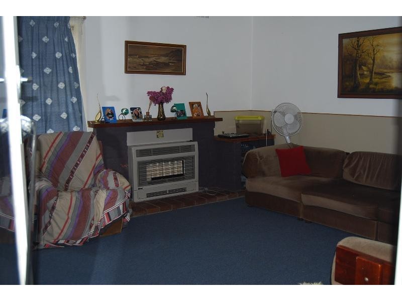 11 Staunton Street, Lakes Entrance VIC 3909