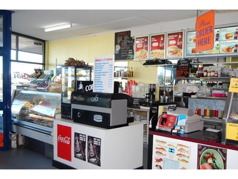 581 Esplanade, Lakes Entrance VIC 3909