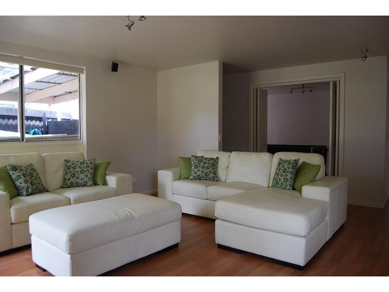 41 Capes Road, Lakes Entrance VIC 3909