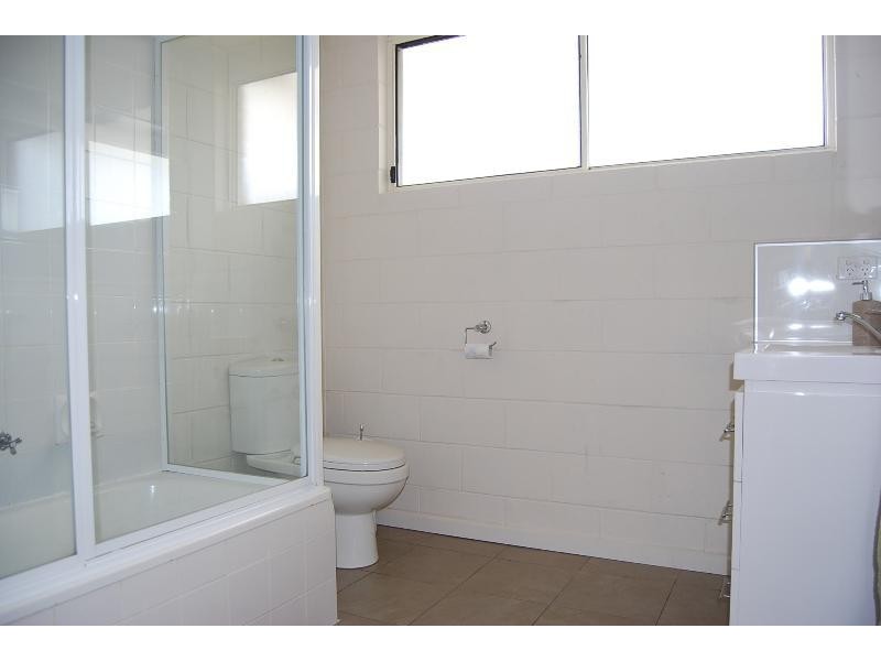 41 Capes Road, Lakes Entrance VIC 3909