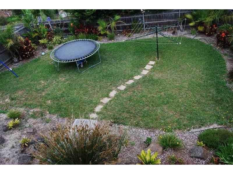 29 Ozone Crescent, Lakes Entrance VIC 3909