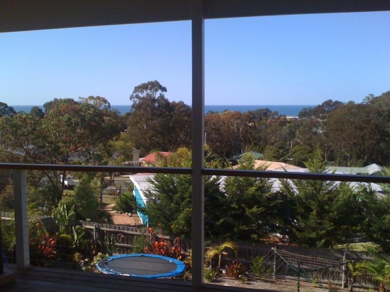 29 Ozone Crescent, Lakes Entrance VIC 3909