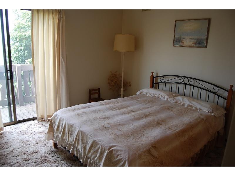 34 Lakeview Drive, Lakes Entrance VIC 3909