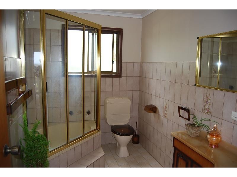 34 Lakeview Drive, Lakes Entrance VIC 3909