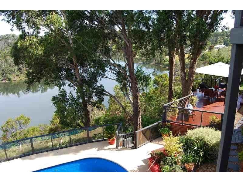 112 Capes Road, Lakes Entrance VIC 3909