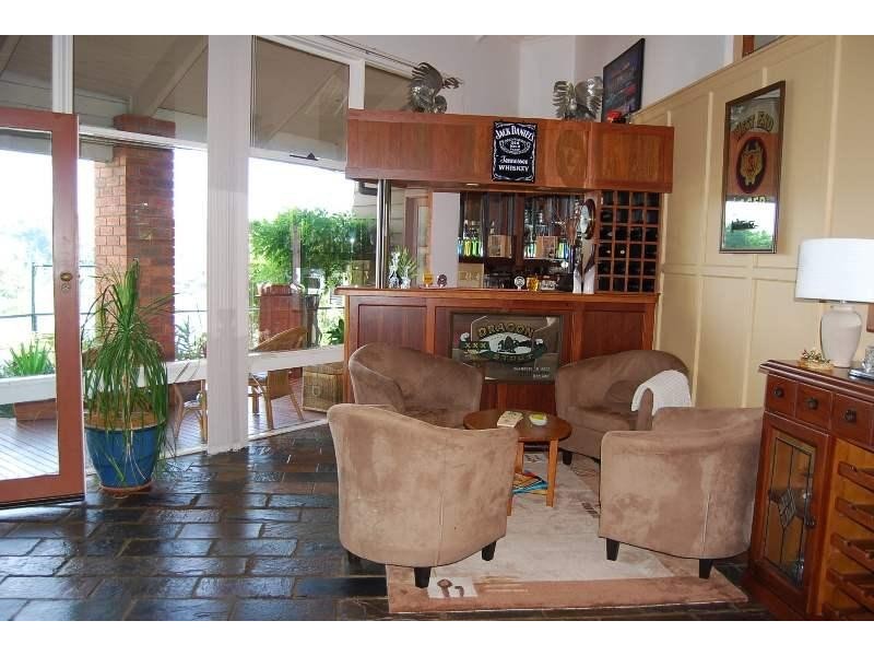112 Capes Road, Lakes Entrance VIC 3909