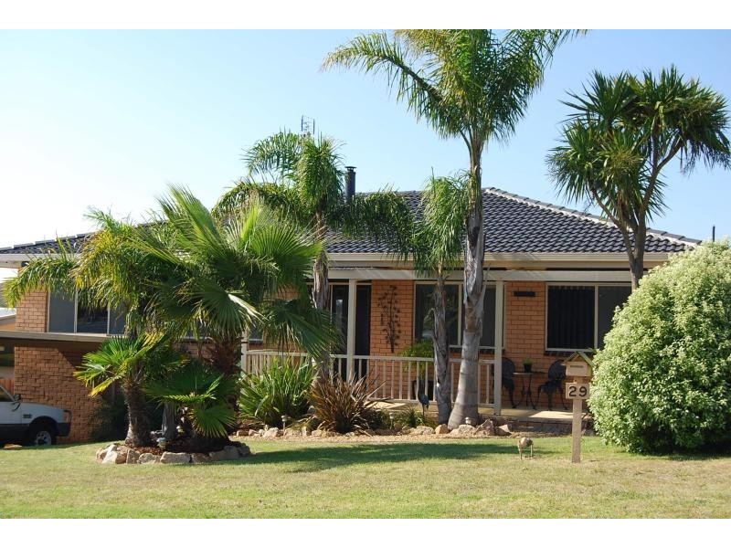 29 Outlook Drive, Lake Tyers Beach VIC 3909
