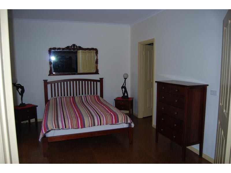 143 Golf Links Road, Lakes Entrance VIC 3909