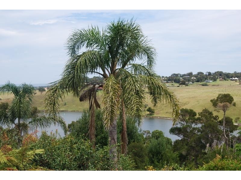 5 Nautilus Way, Lakes Entrance VIC 3909
