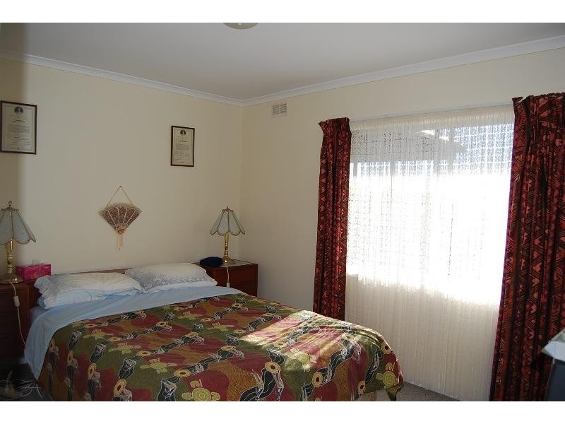 7 Webb Court, Lakes Entrance VIC 3909