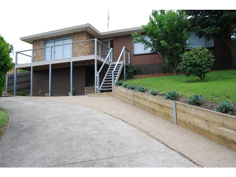 2 Dargo Street, Lakes Entrance VIC 3909