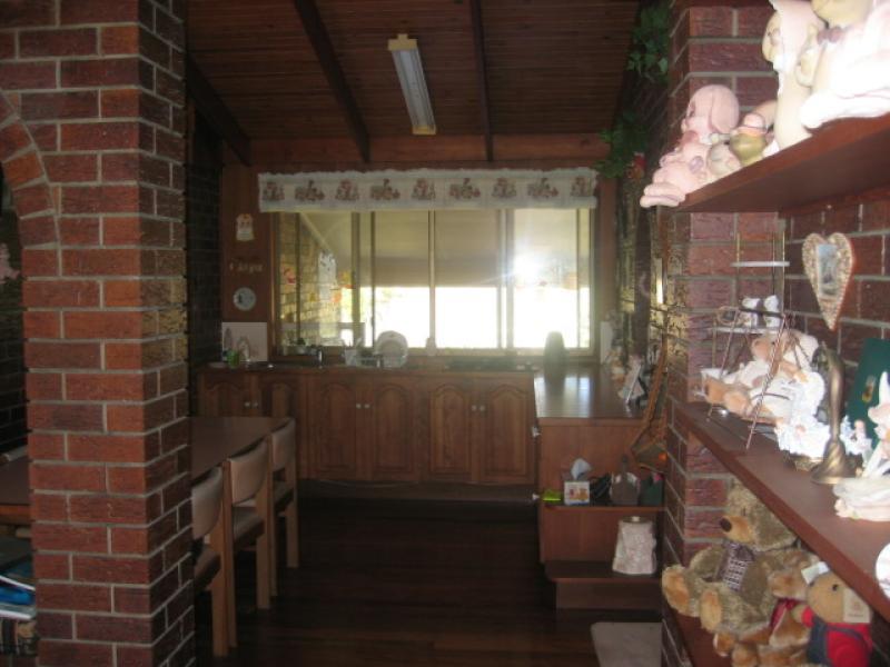 4 BLUE PACIFIC RD, Burpengary QLD 4505