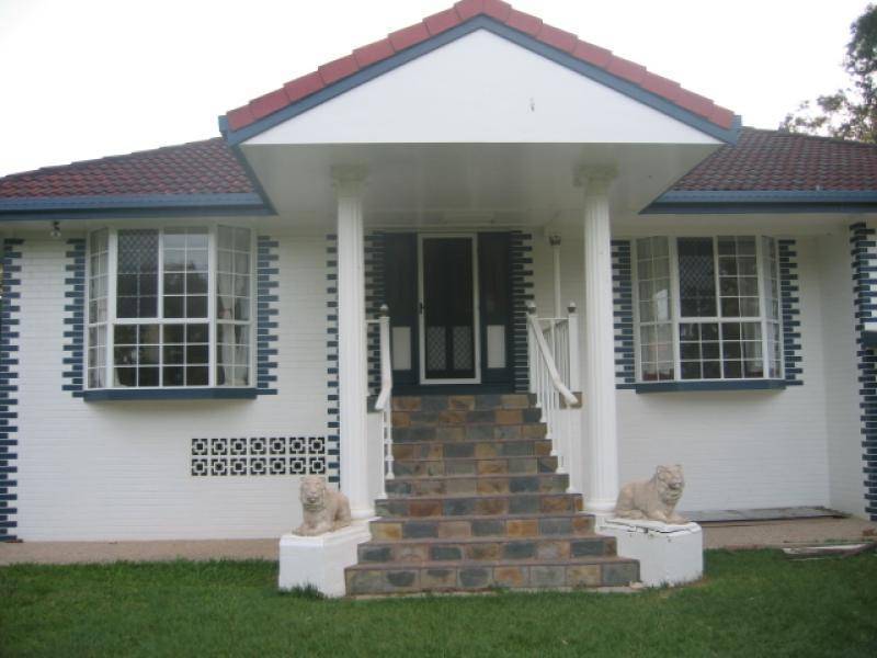 379 BEACHMERE ROAD, Beachmere QLD 4510