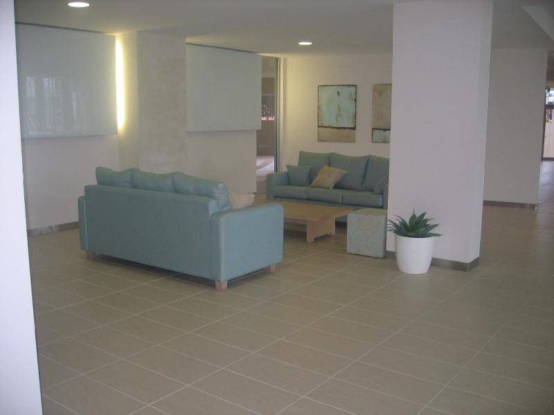 8/142 Prince Edward Pde, Scarborough QLD 4020