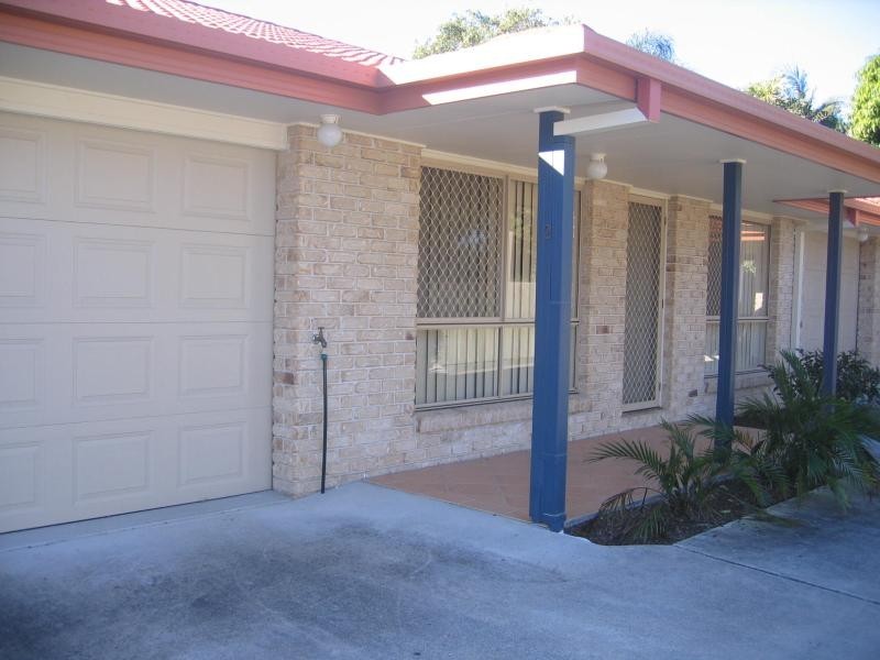 Unit 2/18 Livermore Street, Redcliffe QLD 4020