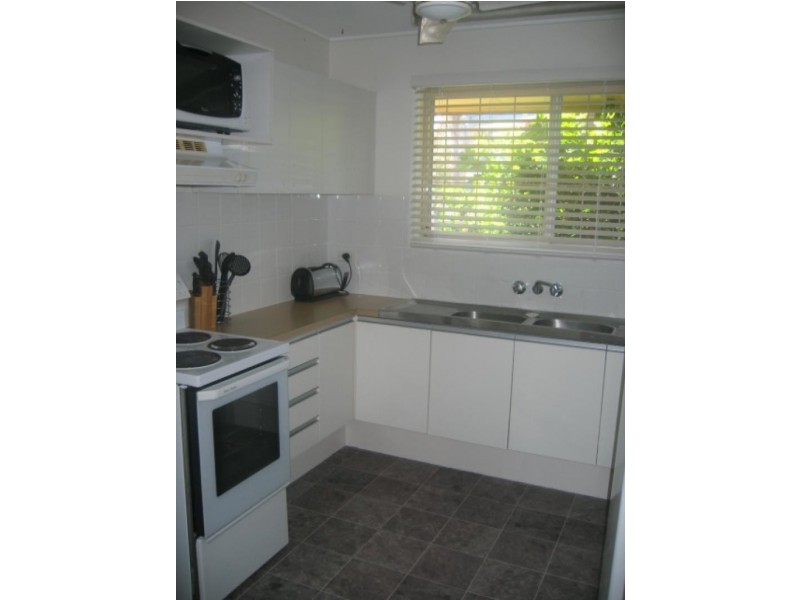 16 Sutherland Street, Redcliffe QLD 4020