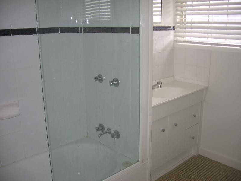 16 Sutherland Street, Redcliffe QLD 4020