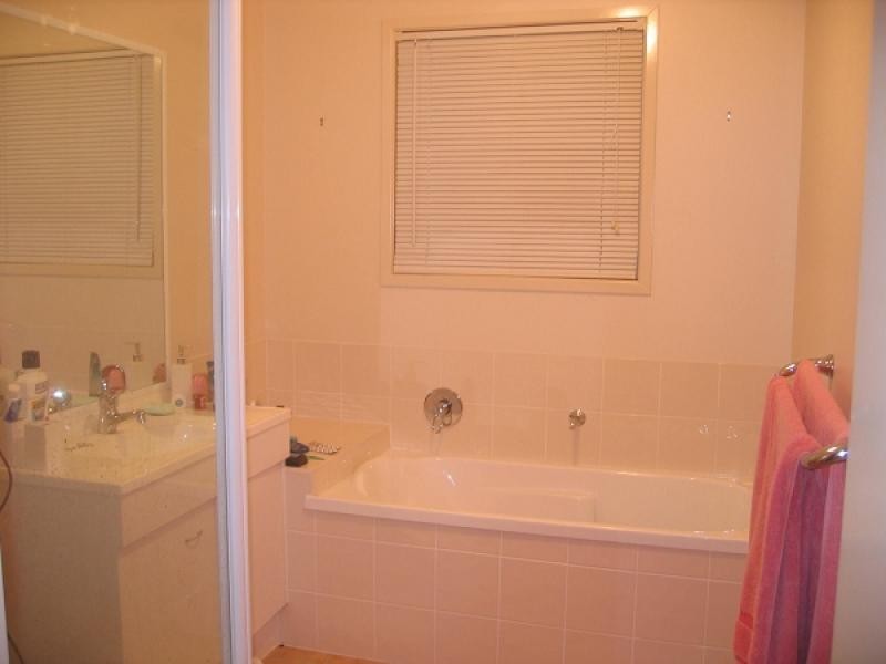 17 BREAKWATER COURT, Deception Bay QLD 4508