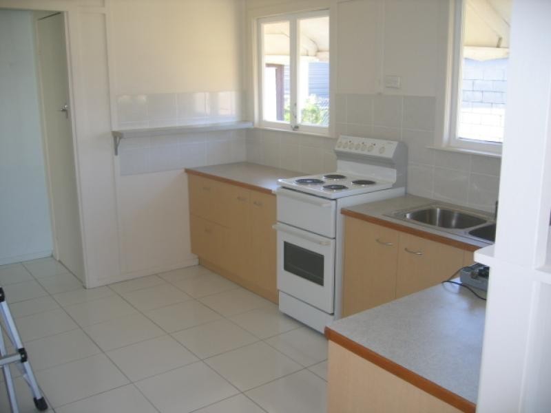 12 RALPH STREET, Clontarf QLD 4019