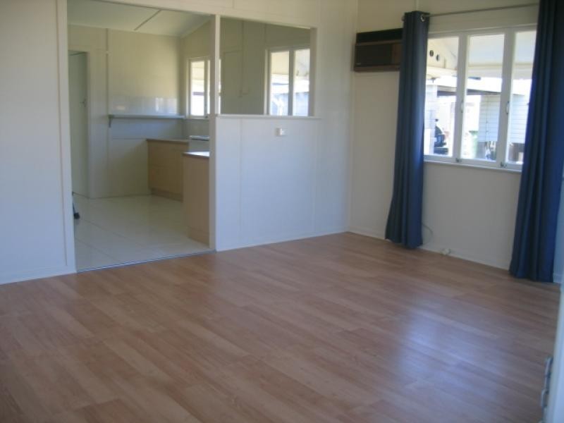 12 RALPH STREET, Clontarf QLD 4019
