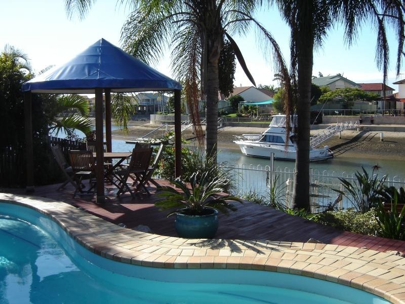 4 Constellation Court, Scarborough QLD 4020