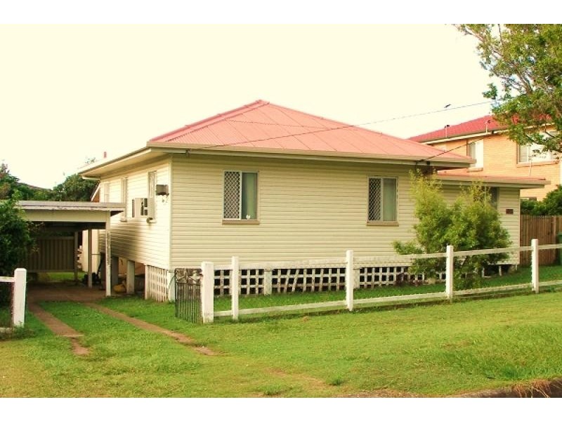 20 DIX STREET, Redcliffe QLD 4020