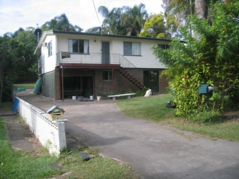 2 Pearen Street, Clontarf QLD 4019